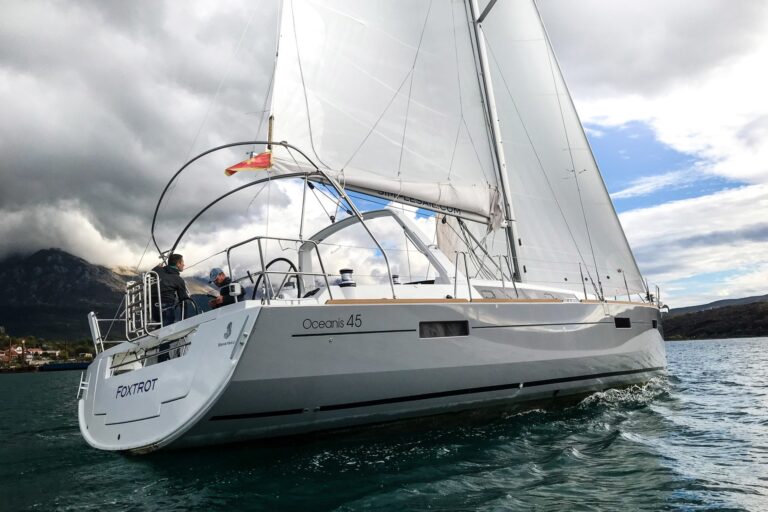 Beneteau Oceanis 45